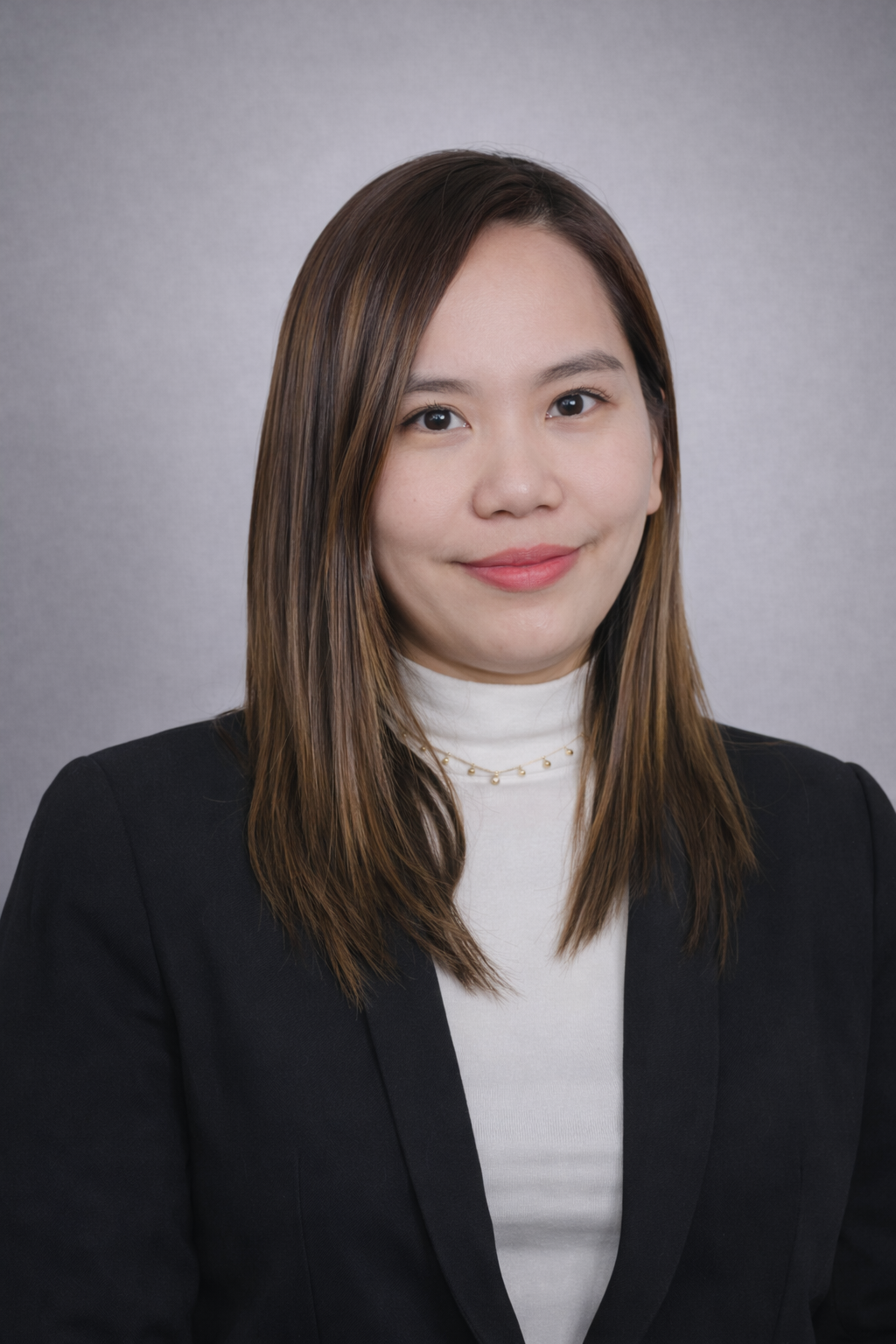 <strong><strong>Feleen Esmedia</strong></strong>